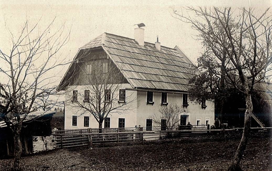 Schwarz-weiss Bild vom Mailänderhof